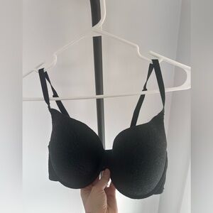 La Vie En Rose Black Lace Bra